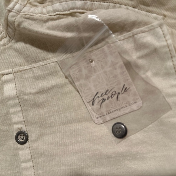 We The Free 2 Way Long Sleeve Wrap Around Ivory Denim Cropped Top Front Pocket - Picture 12 of 16